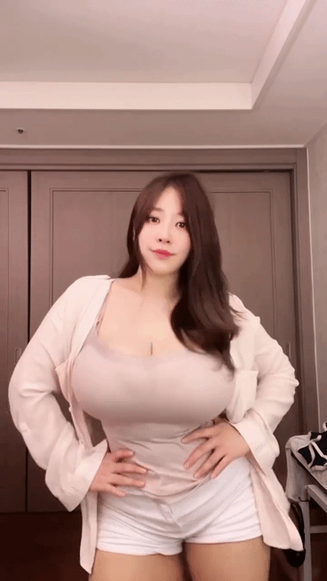 오빠 내가 오빠보다 몸좋지?